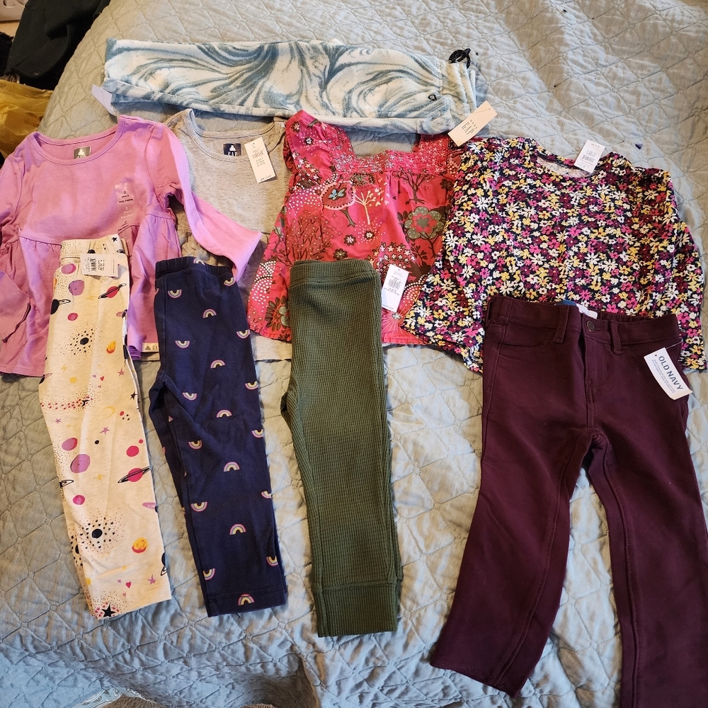Nwt Gap 2T Fall outfits bundle lot